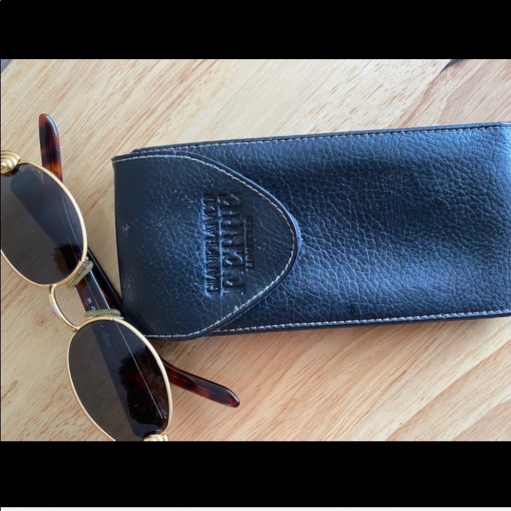 Gianfranco Ferre sunglasses - Picture 2 of 5